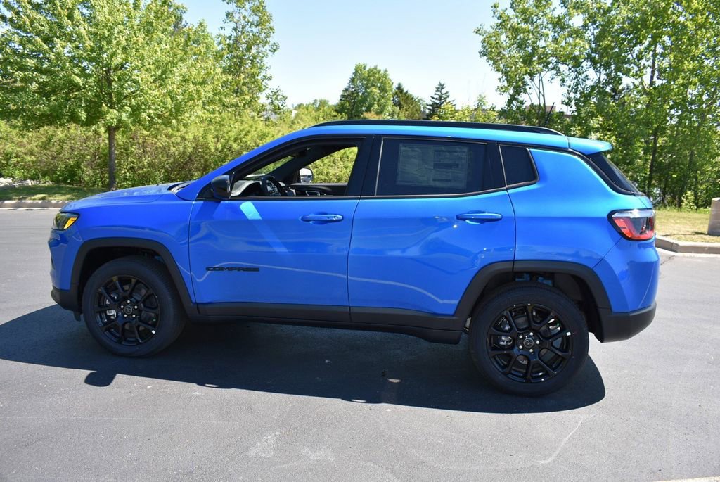 New 2026 Jeep Compass Latitude AWD/4WD image 7