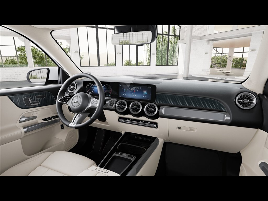 Certified 2026 Mercedes-Benz GLB 250 4MATIC image 41