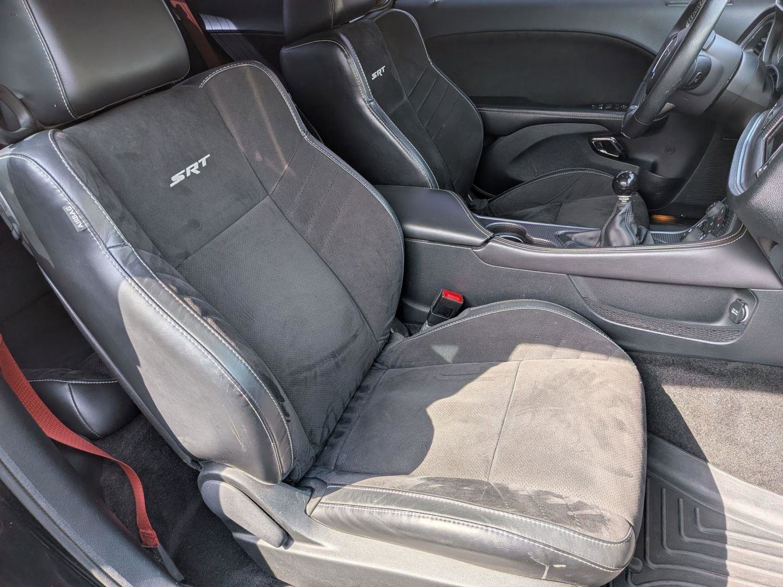 Used 2015 Dodge Challenger SRT Hellcat RWD image 29