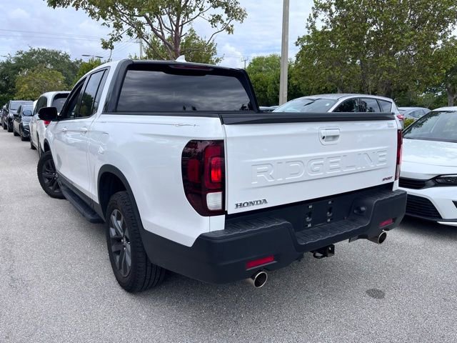 Used 2025 Honda Ridgeline Sport image 2