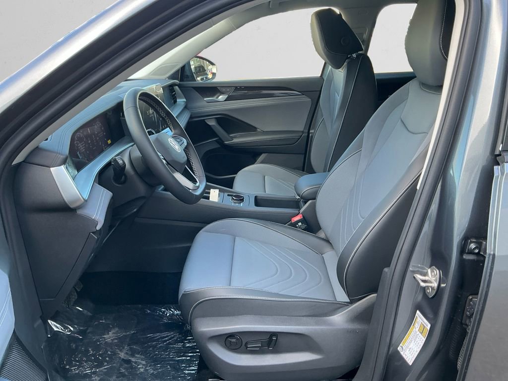 New 2026 Volkswagen Tiguan SE AWD/4WD image 9