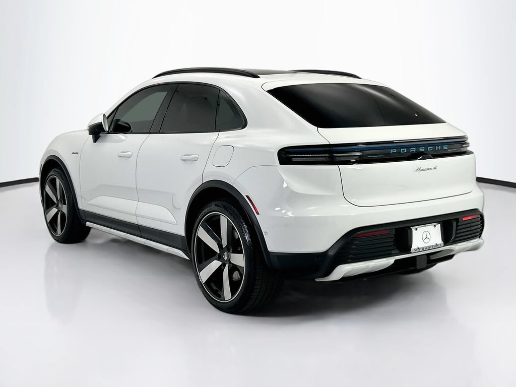 Used 2024 Porsche Macan 4 Electric AWD/4WD image 3