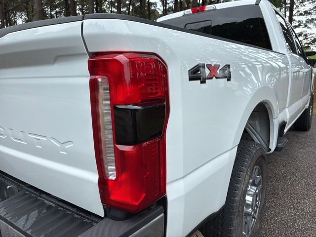Used 2024 Ford F250 Lariat AWD/4WD image 14