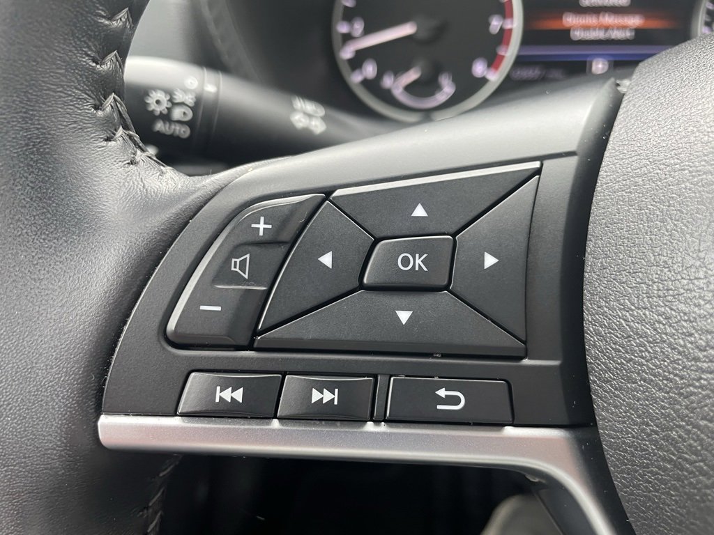 Used 2021 Nissan Sentra SV image 13