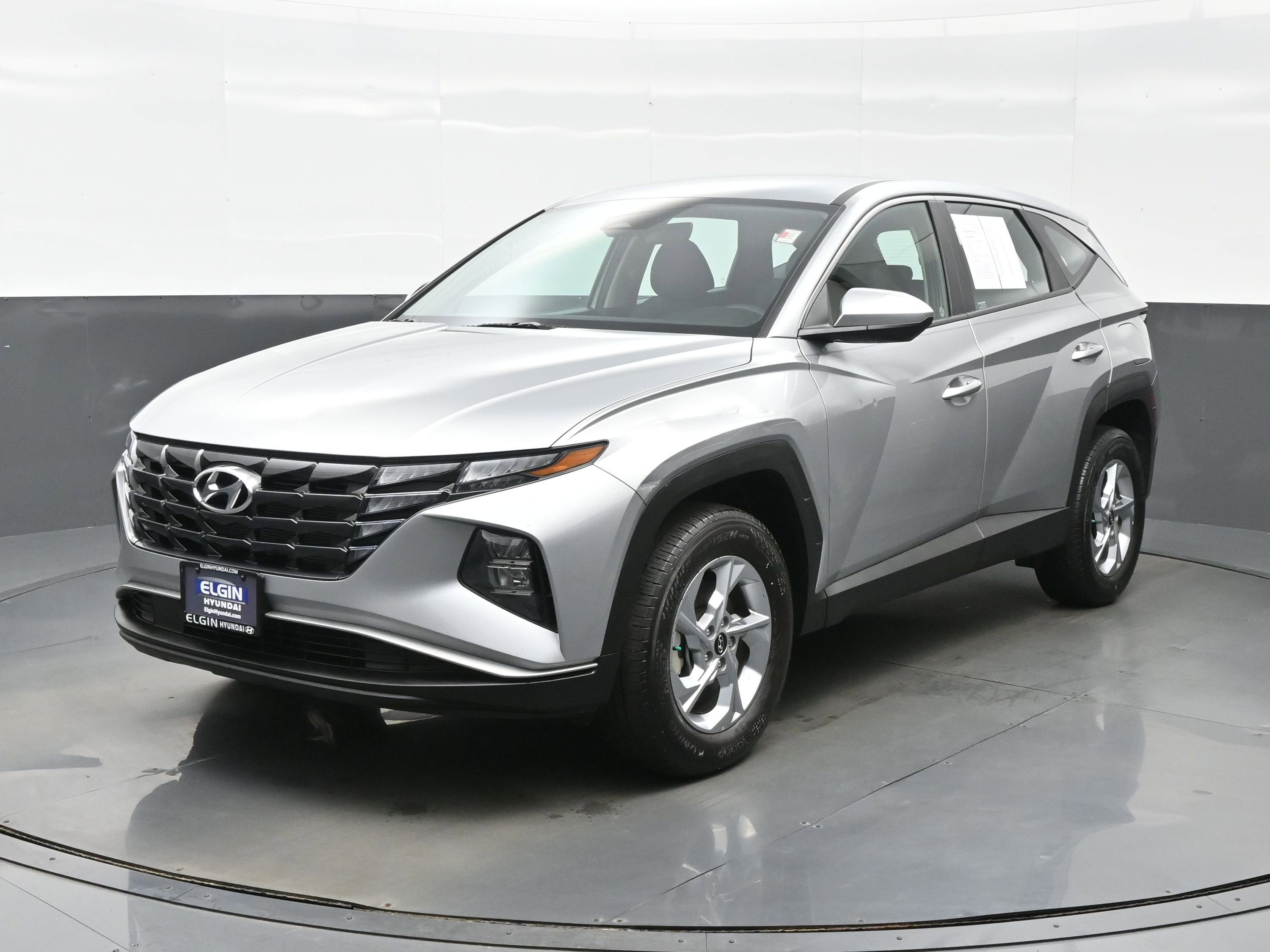 Used 2023 Hyundai Tucson SE AWD/4WD image 2