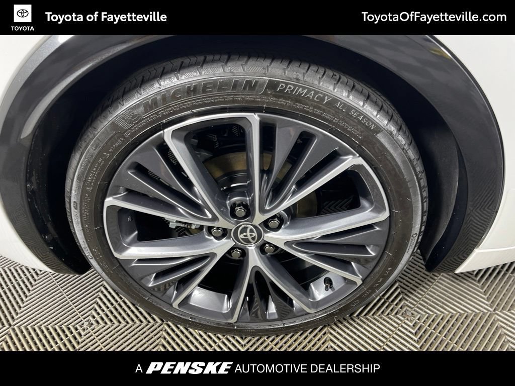 Certified 2024 Toyota Prius XLE FWD image 13