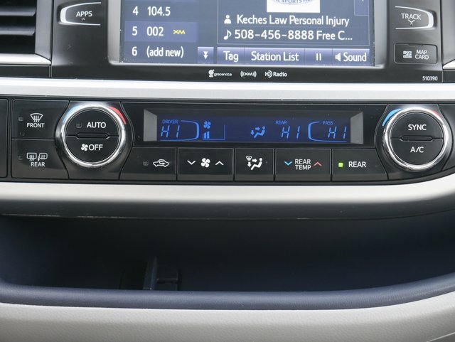 Used 2019 Toyota Highlander XLE image 21