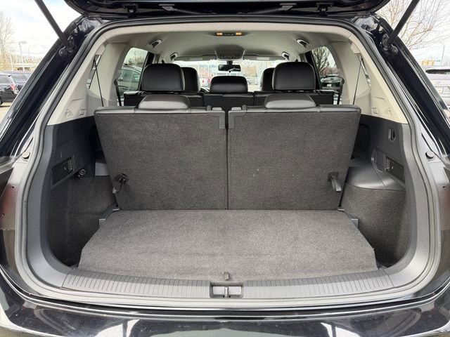 Used 2021 Volkswagen Tiguan SE R-Line image 32
