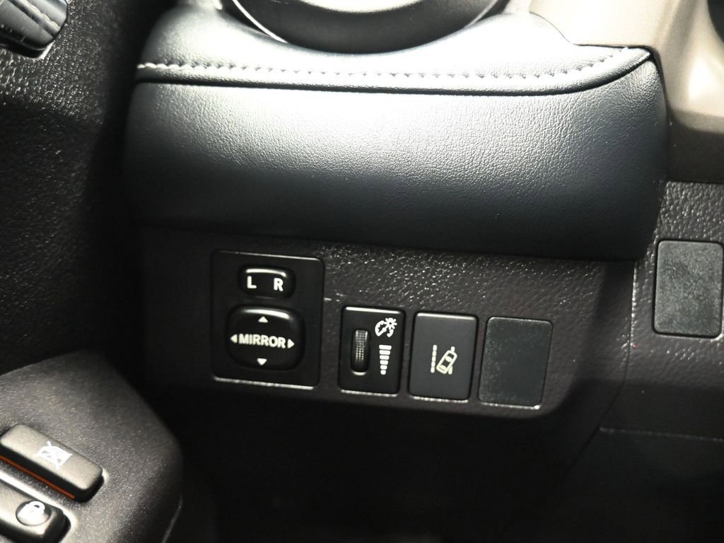 Used 2018 Toyota RAV4 XLE w/ Plus Extra Value Package image 25