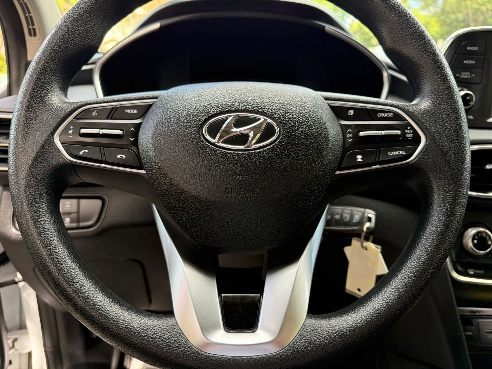 Used 2019 Hyundai Santa Fe SE image 18