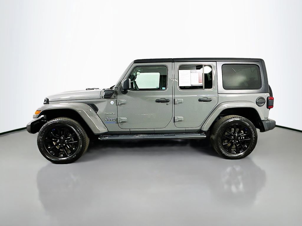 Used 2023 Jeep Wrangler Unlimited Sahara AWD/4WD image 5