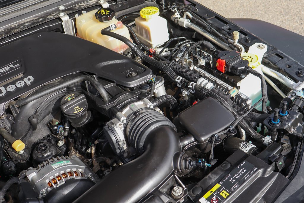 Used 2020 Jeep Gladiator Sport w/ Quick Order Package 24S image 13