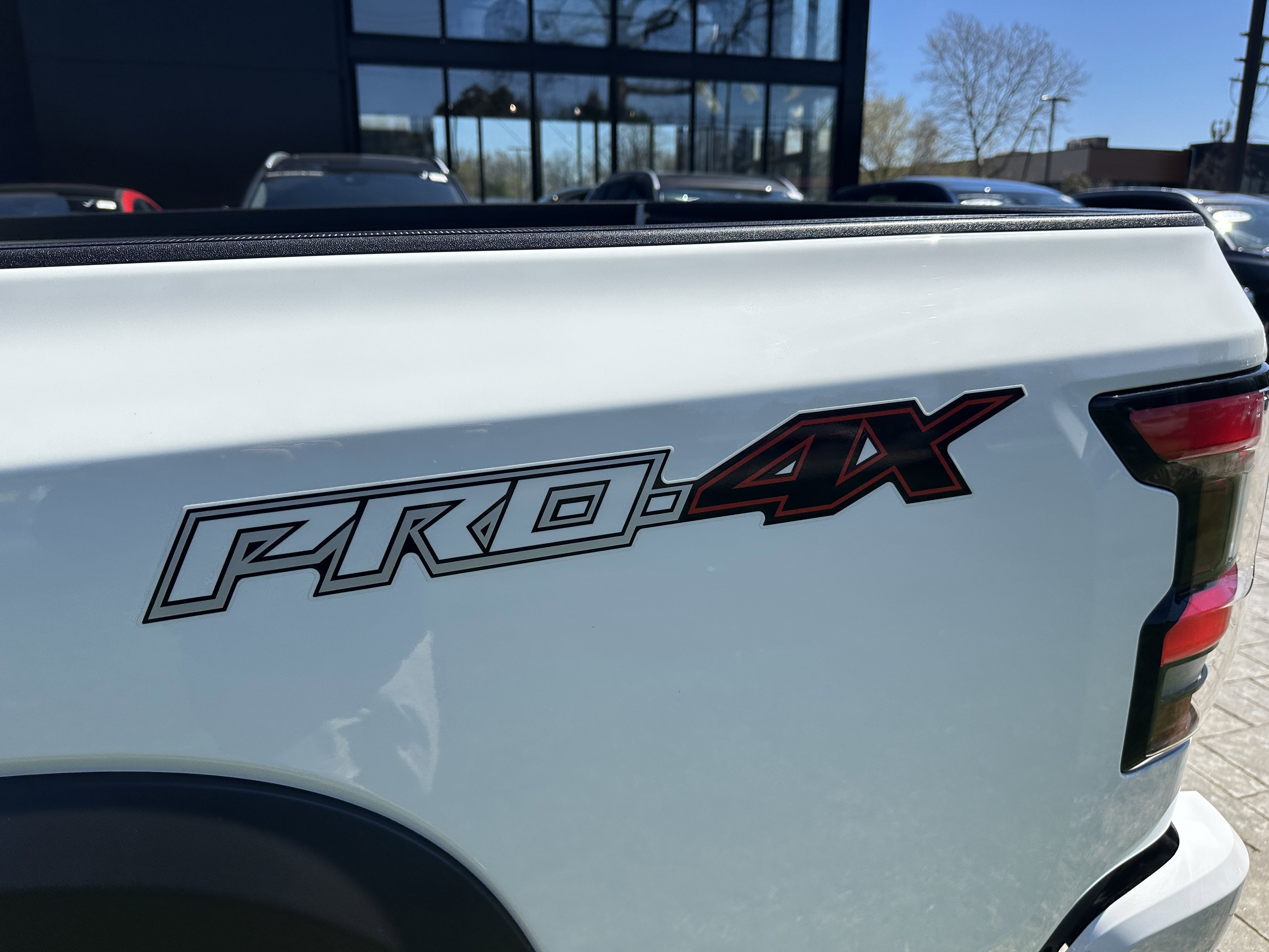 Used 2026 Nissan Frontier PRO-4X w/ Pro-4x Convenience Package image 19