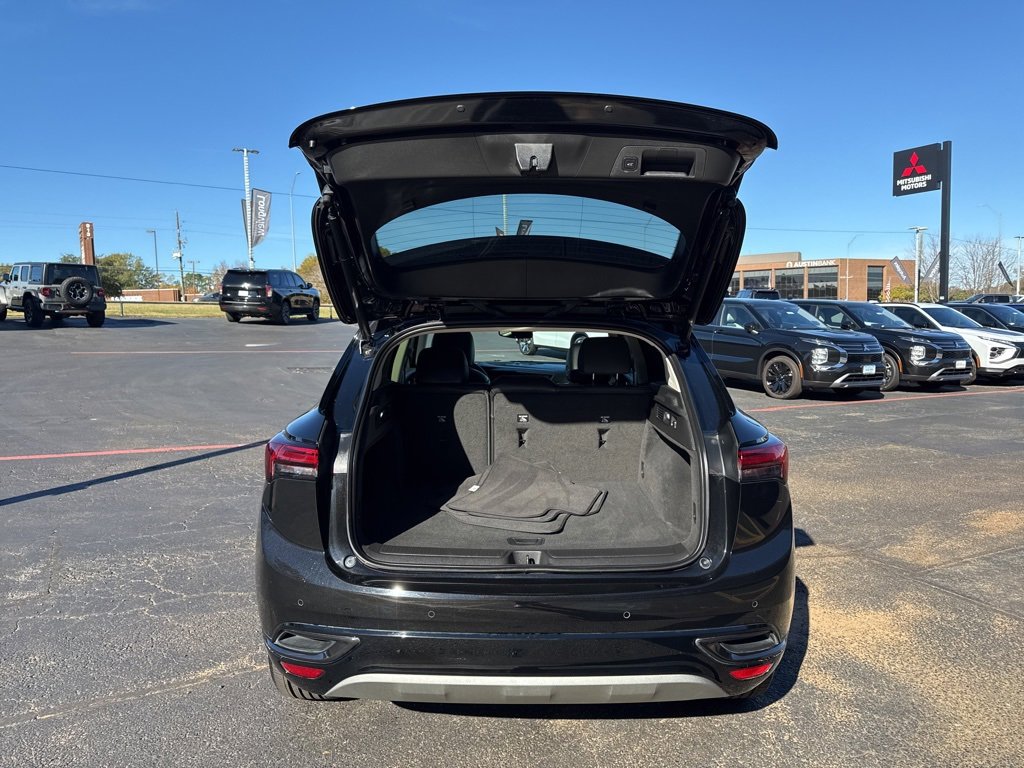 Used 2023 Buick Envision Essence w/ Sport Touring Package image 8