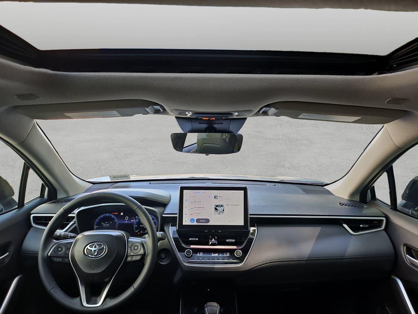 Used 2026 Toyota Corolla Cross XLE w/ Convenience Package FWD image 39