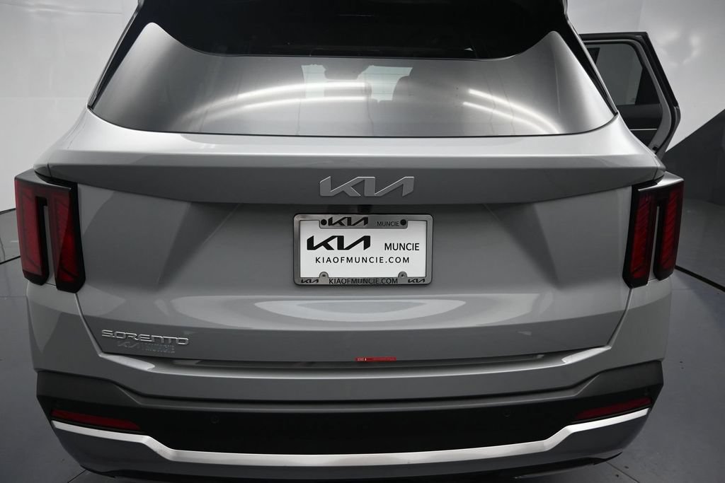 New 2026 Kia Sorento S w/ S Panoramic Sunroof Package FWD image 9