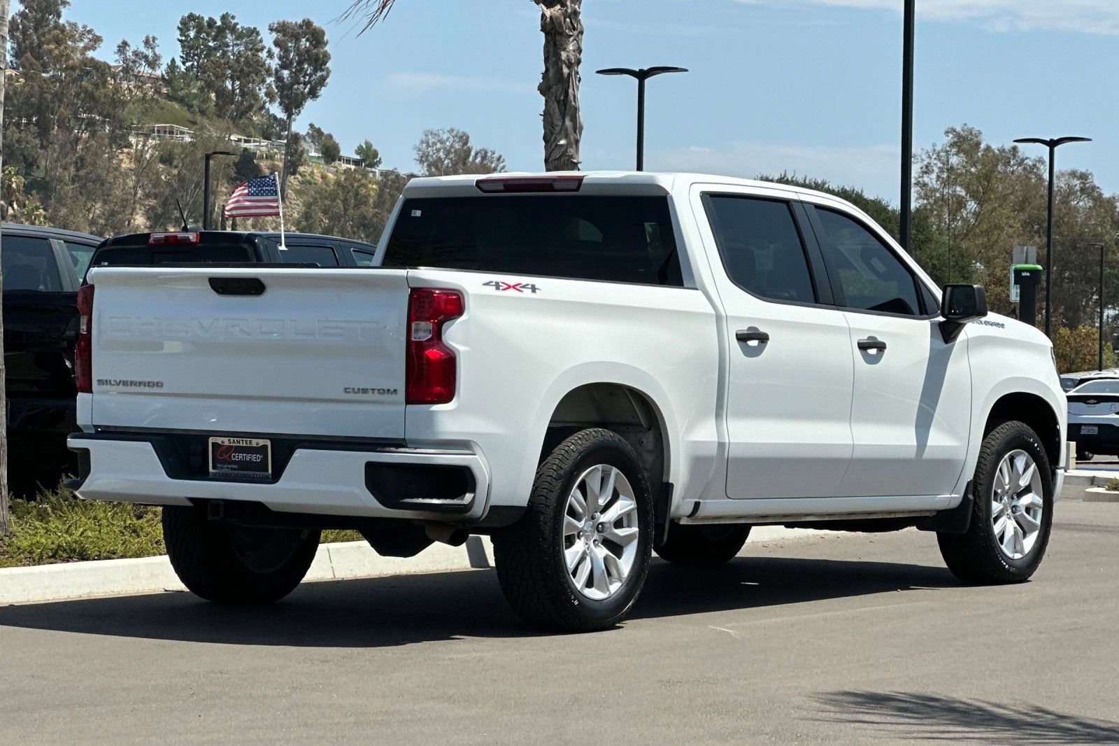Used 2022 Chevrolet Silverado 1500 Custom AWD/4WD image 4