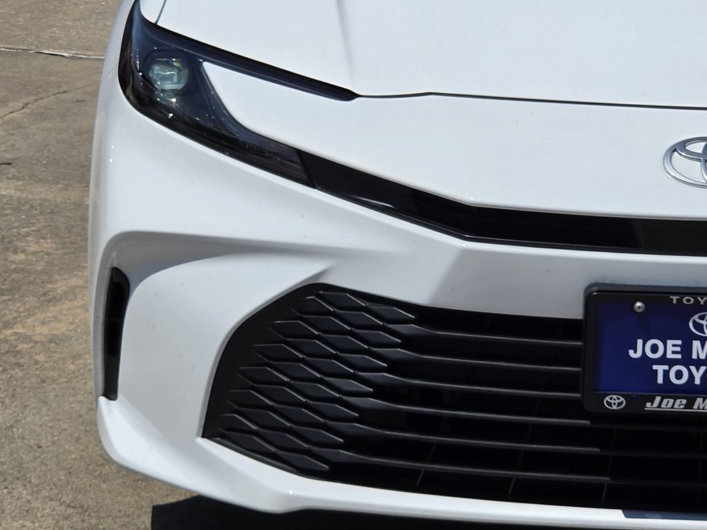 Used 2026 Toyota Camry LE FWD image 5