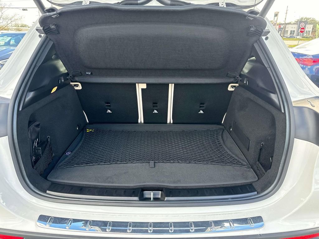 Used 2025 Mercedes-Benz GLA 250 image 6