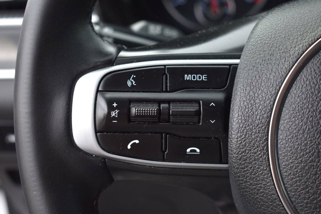 Used 2022 Kia K5 LXS image 15