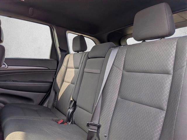 Used 2018 Jeep Grand Cherokee Laredo image 19