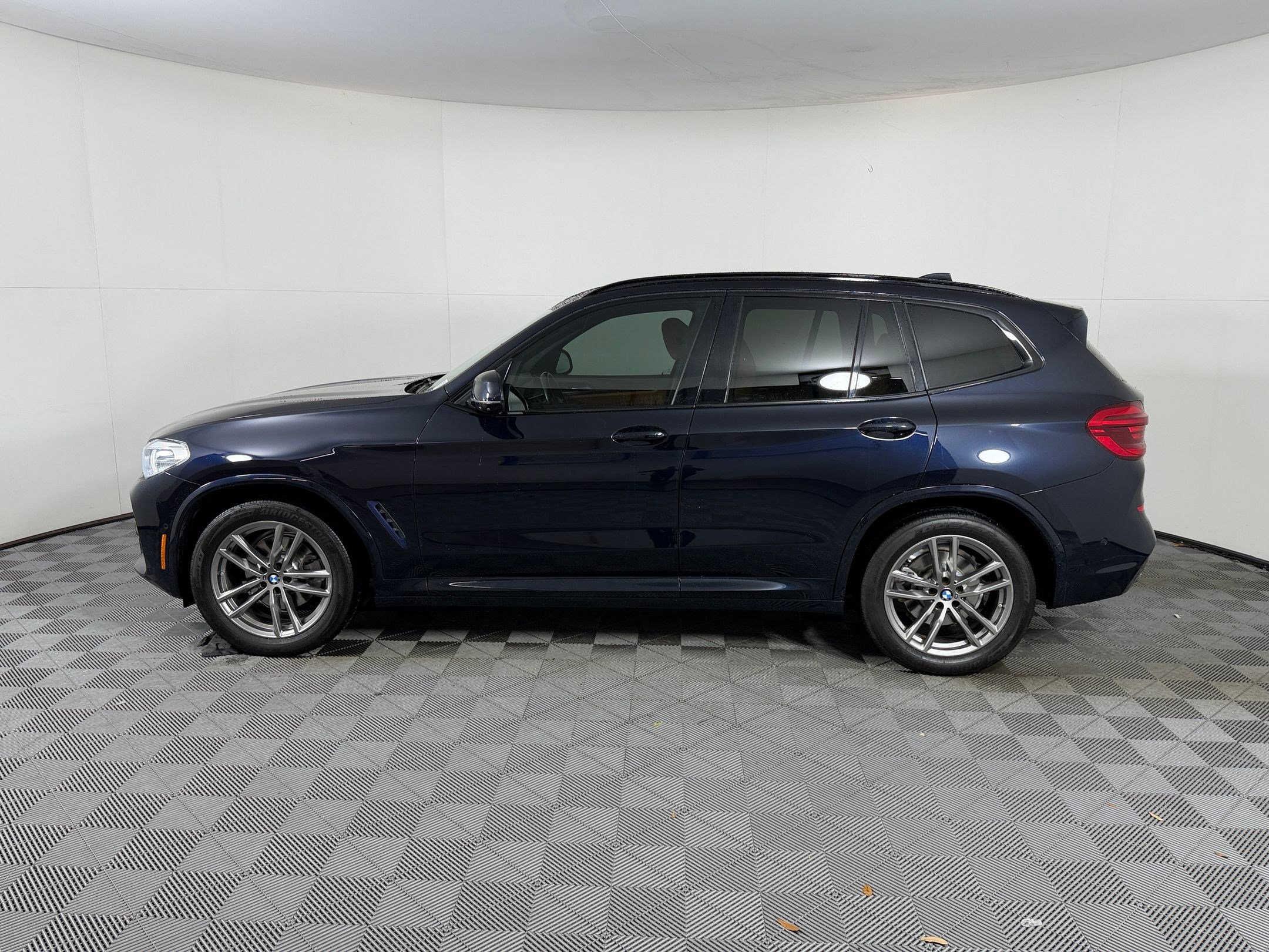 Used 2021 BMW X3 sDrive30i w/ M Sport Package RWD image 2