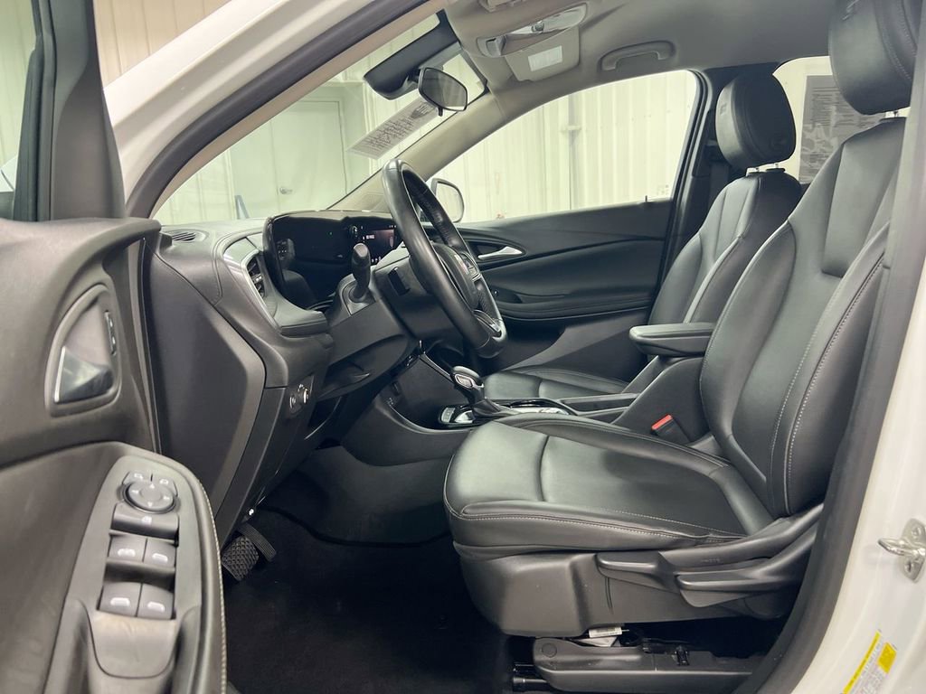 Used 2024 Buick Encore GX Sport Touring image 19