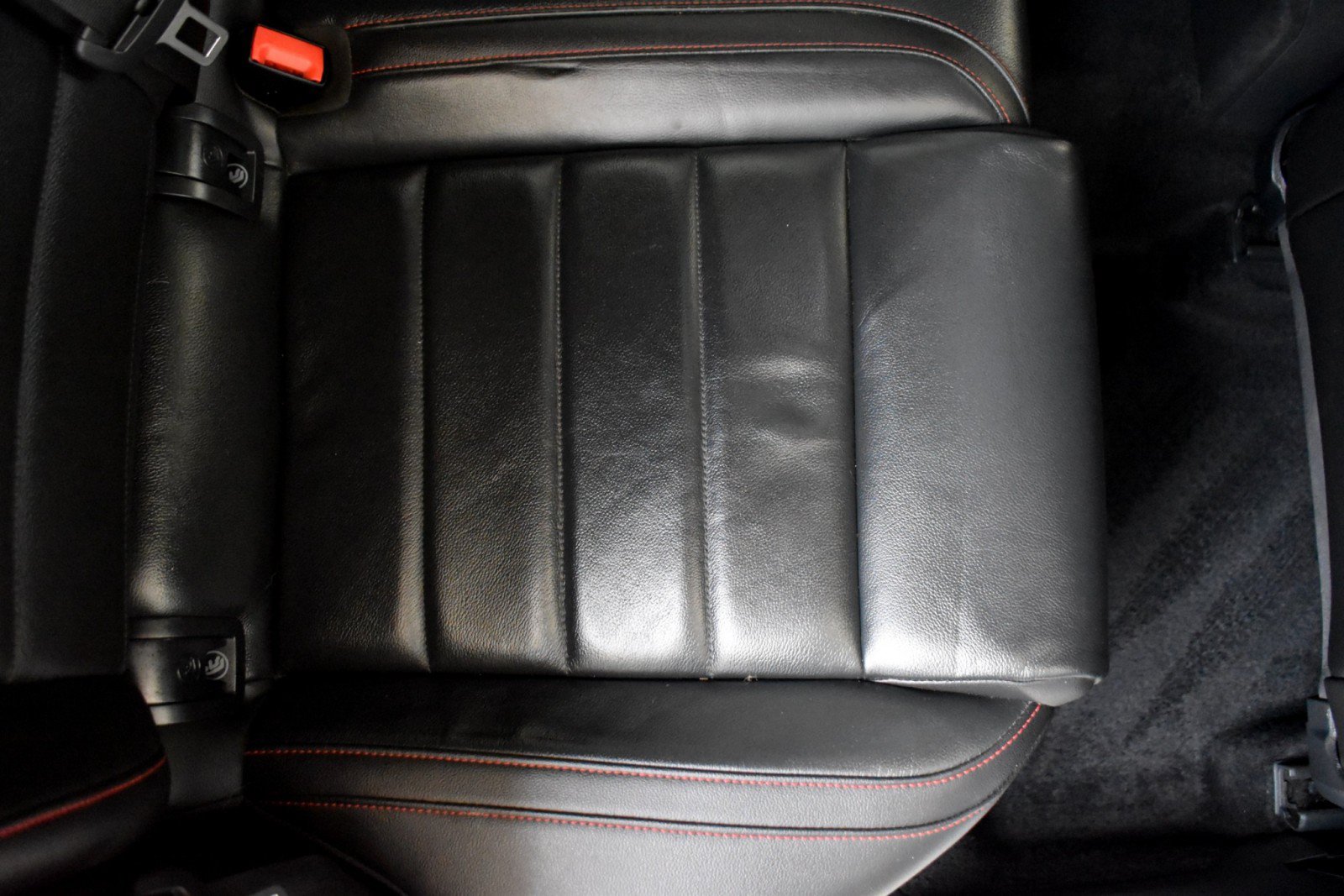 Used 2019 Volkswagen GTI SE FWD image 43