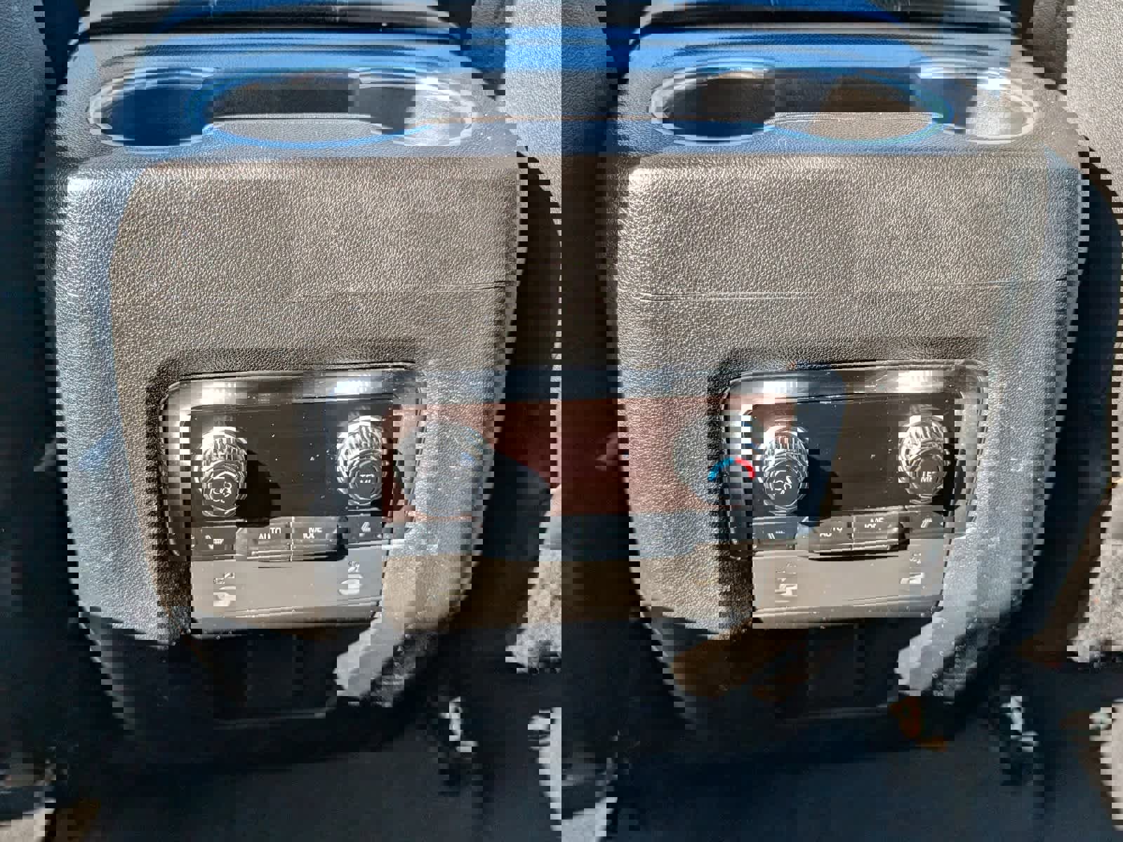 Used 2023 GMC Yukon AT4 w/ Max Trailering Package image 17