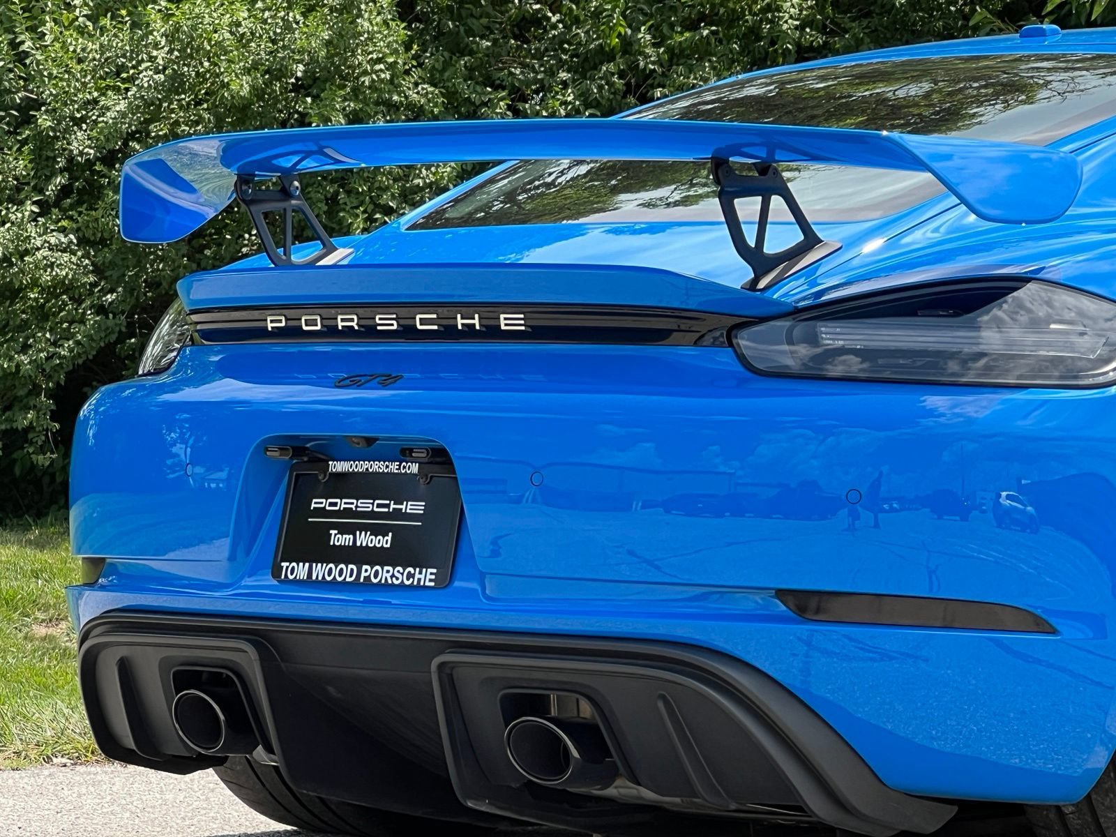 Used 2023 Porsche 718 Cayman GT4 RWD image 11