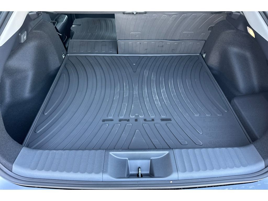 New 2026 Toyota Prius Plug-In Hybrid image 9