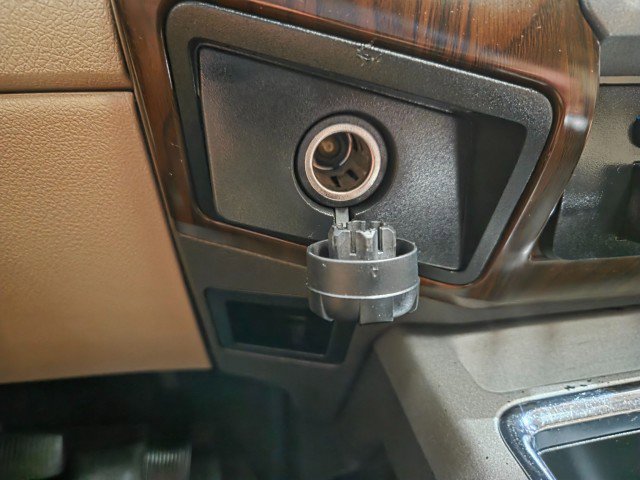 Used 2014 Ford F250 Lariat w/ Lariat Ultimate Package AWD/4WD image 52