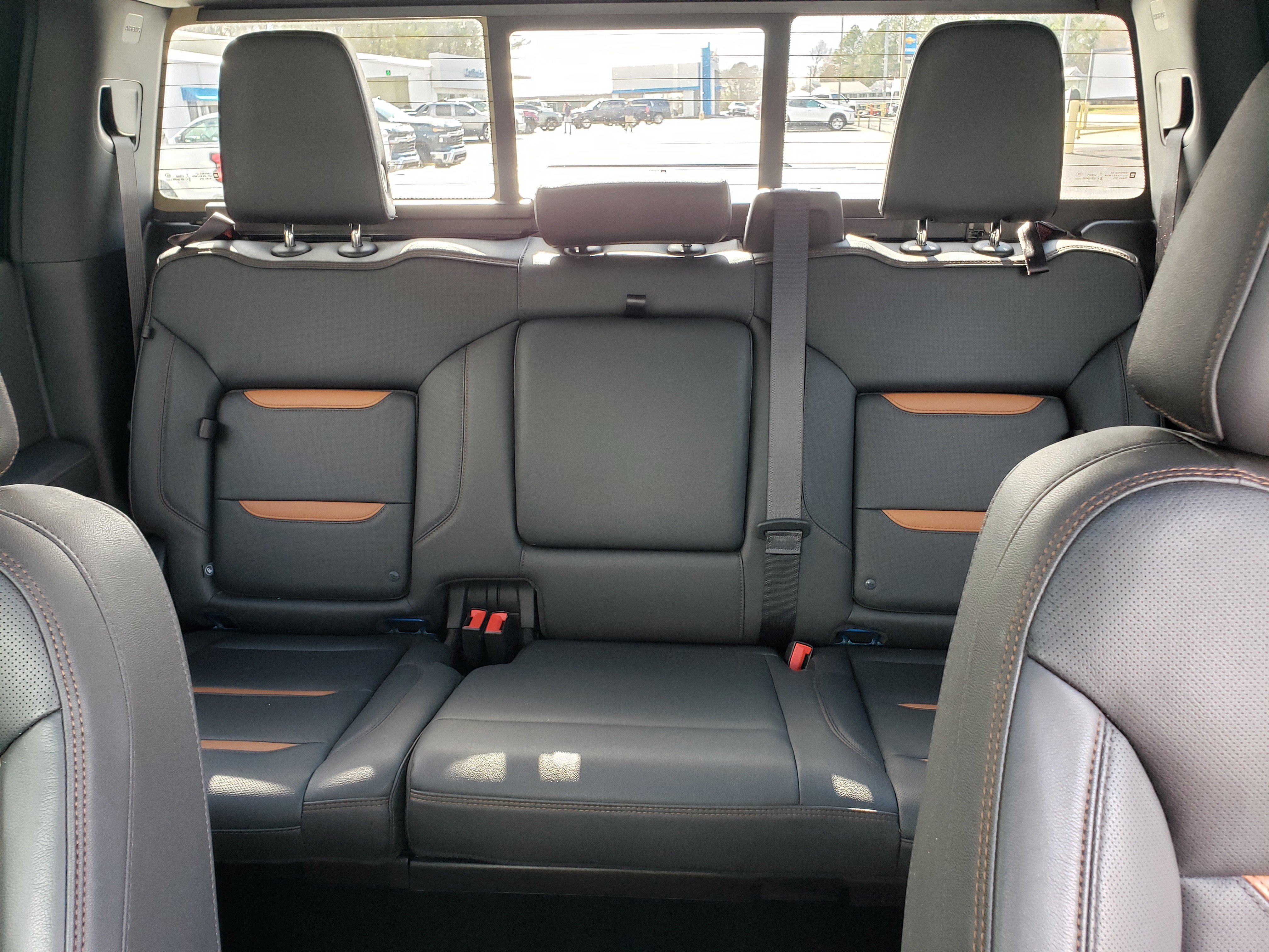 Used 2022 GMC Sierra 1500 AT4 w/ AT4 Premium Package image 32