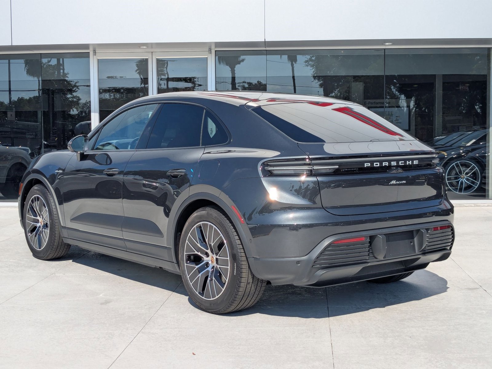 New 2025 Porsche Macan Electric image 3