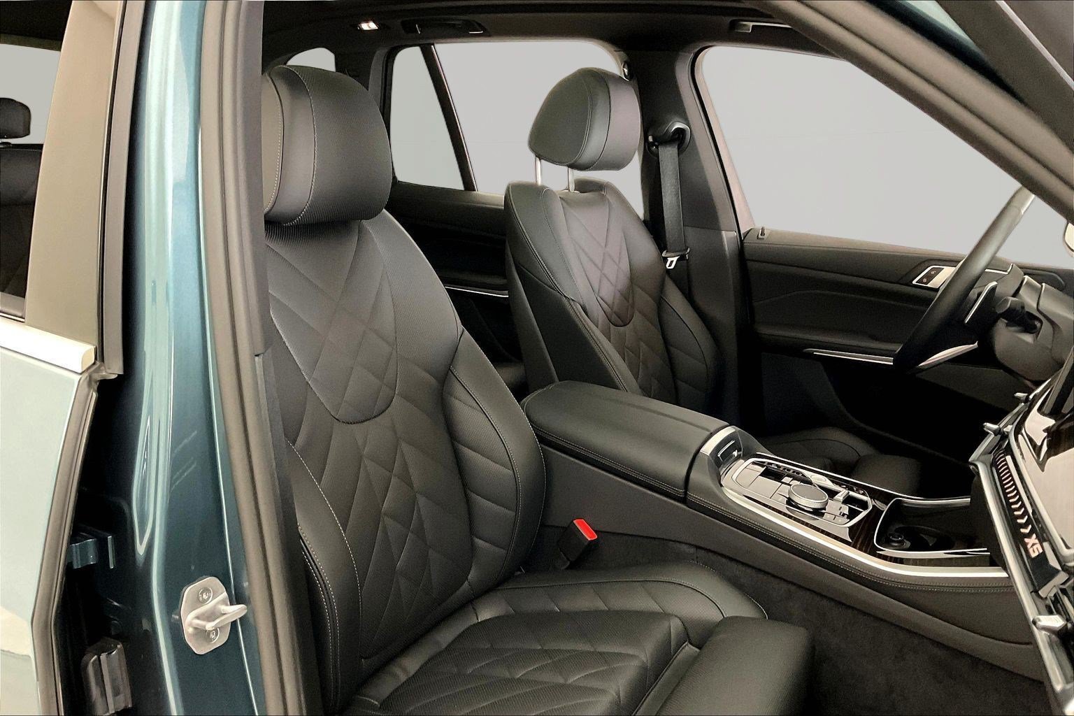 Used 2025 BMW X5 xDrive40i w/ Premium Package AWD/4WD image 29
