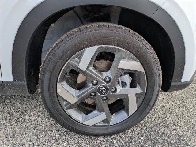 New 2026 Hyundai Venue SEL FWD image 8