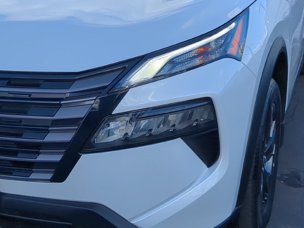 Certified 2026 Nissan Rogue SV w/ Cold Weather Package FWD image 9