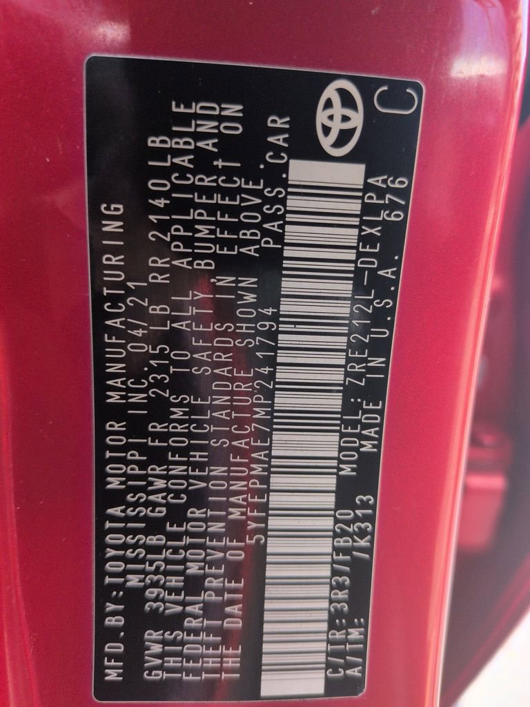 Used 2021 Toyota Corolla LE FWD image 29