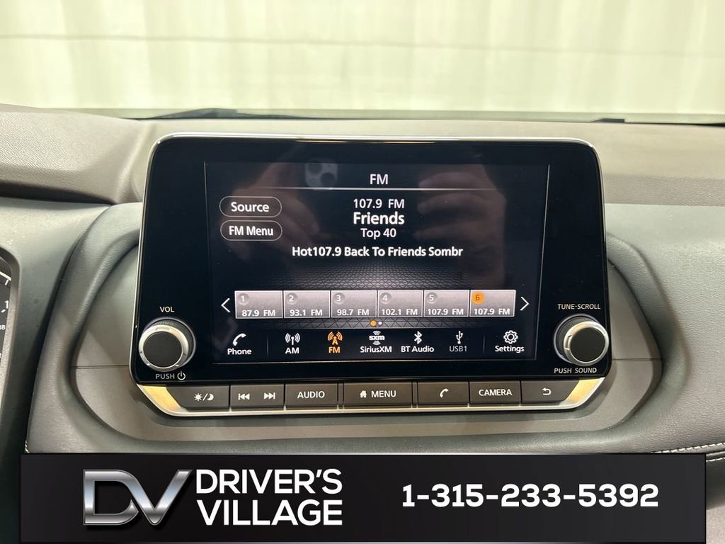 Used 2023 Nissan Rogue SV AWD/4WD image 14