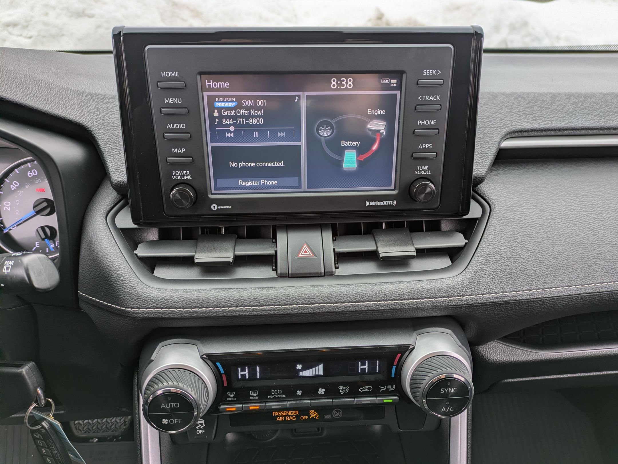 Used 2021 Toyota RAV4 LE AWD/4WD image 11
