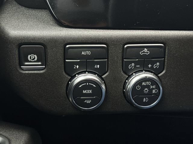 Certified 2025 GMC Sierra 1500 Elevation image 18