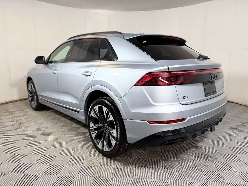 Used 2025 Audi Q8 Premium Plus image 4