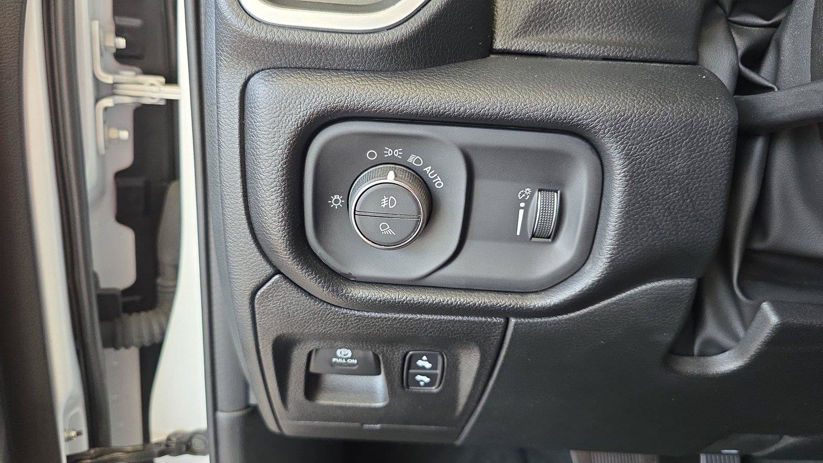 Used 2022 RAM 1500 Big Horn AWD/4WD image 24