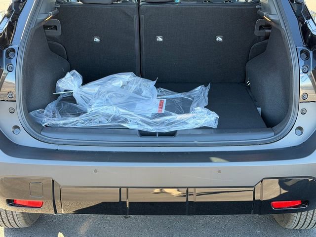 New 2026 Nissan Kicks SV w/ SV Premium Package FWD image 4