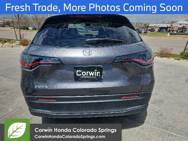Used 2023 Honda HR-V LX image 7