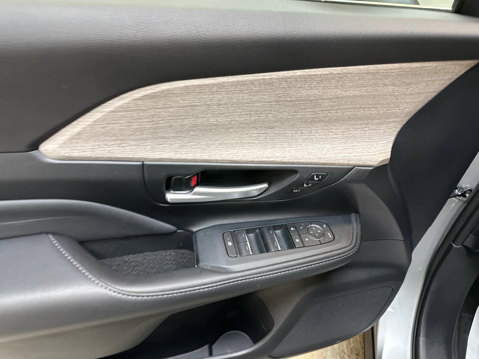 Used 2024 Toyota Grand Highlander Platinum image 28