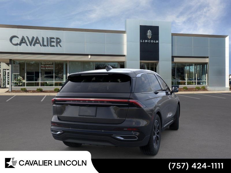 Used 2026 Lincoln Nautilus Premier w/ Equipment Group 102A image 8