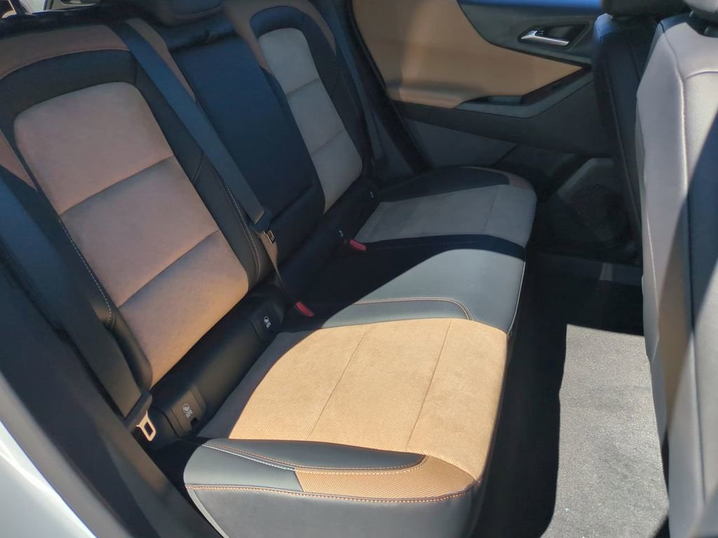 Used 2026 Chevrolet Equinox ACTIV w/ Safety and Technology Package image 26