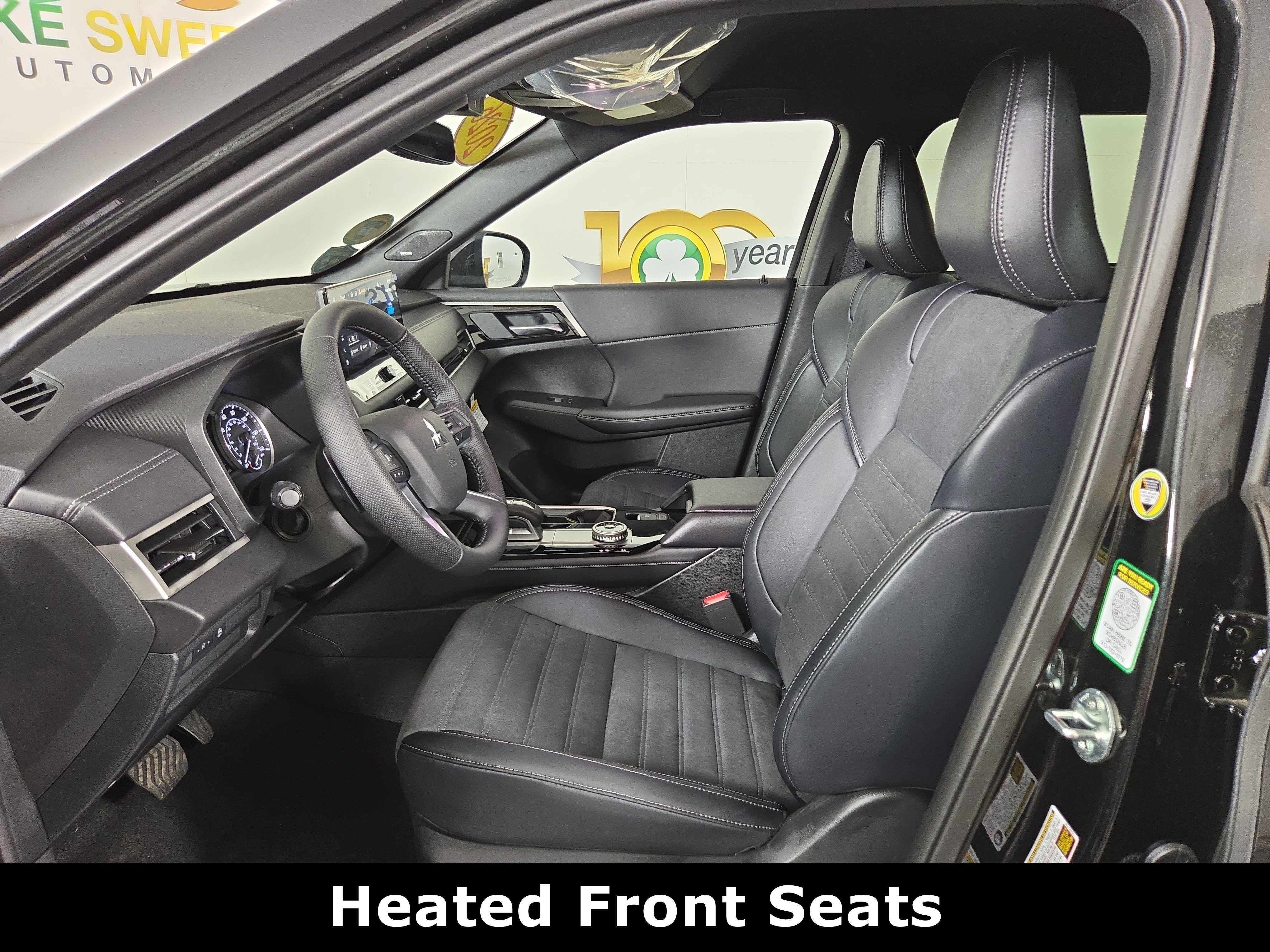 New 2026 Mitsubishi Outlander LE AWD/4WD image 10