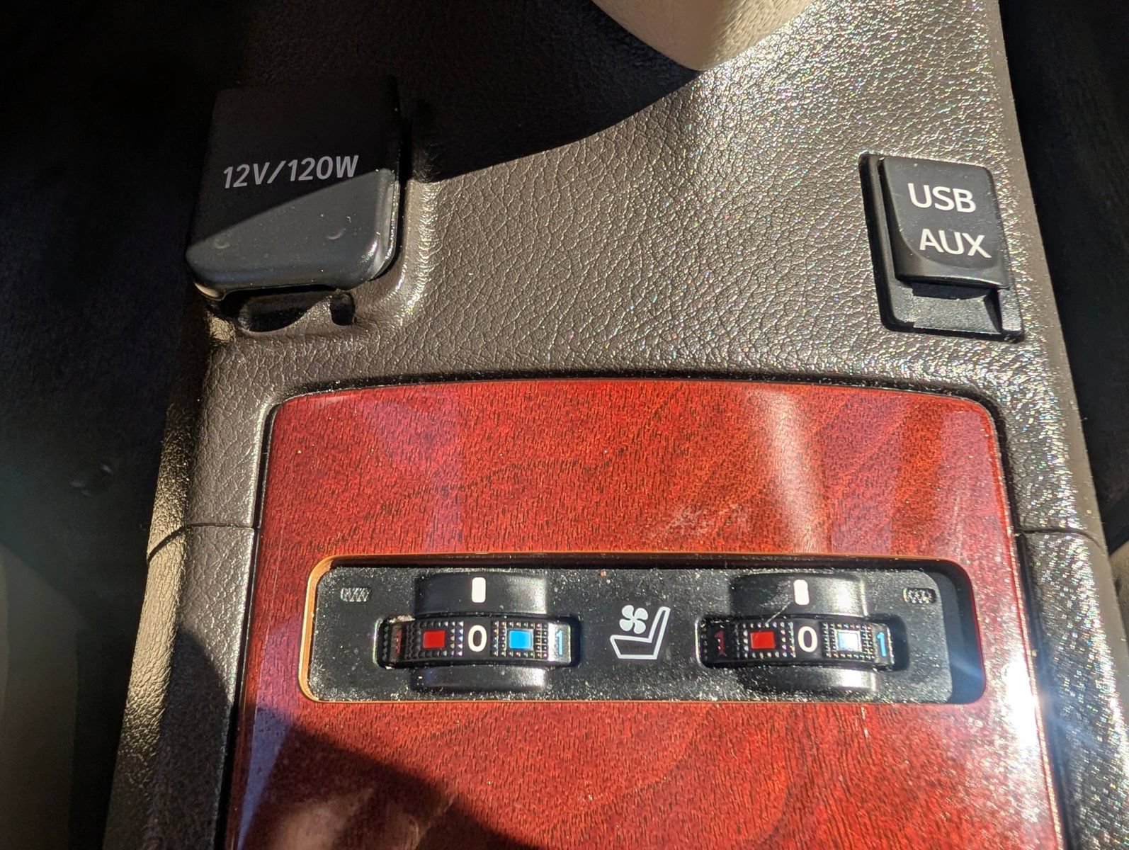 Used 2010 Lexus HS 250h FWD image 36